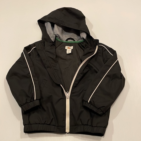 Circo black lightweight full zip jacket with hood. Size 5T - Picture 4 of 4